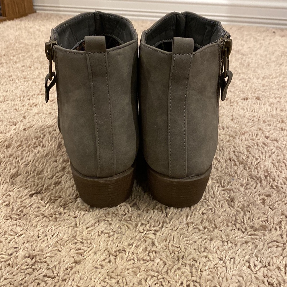 Gray booties - Picture 4 of 4